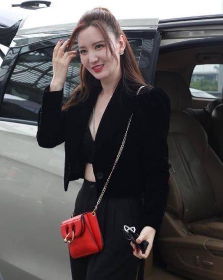 张萌|张萌一周瘦五斤，还能穿童装，怎么做到的？