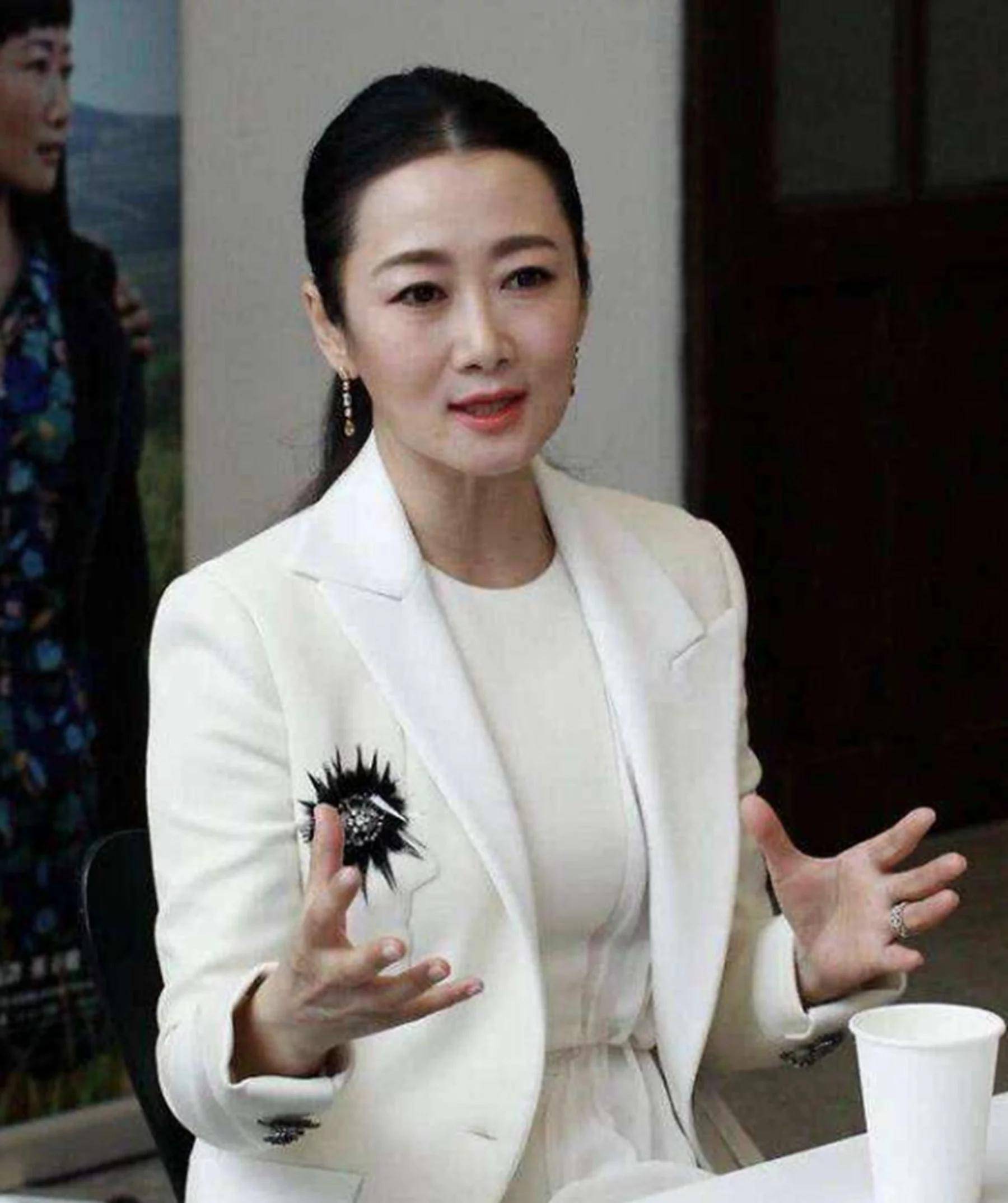 为了不变老,她坚持10年不吃晚饭不生子,如今近照认不出_赵涛_贾樟柯