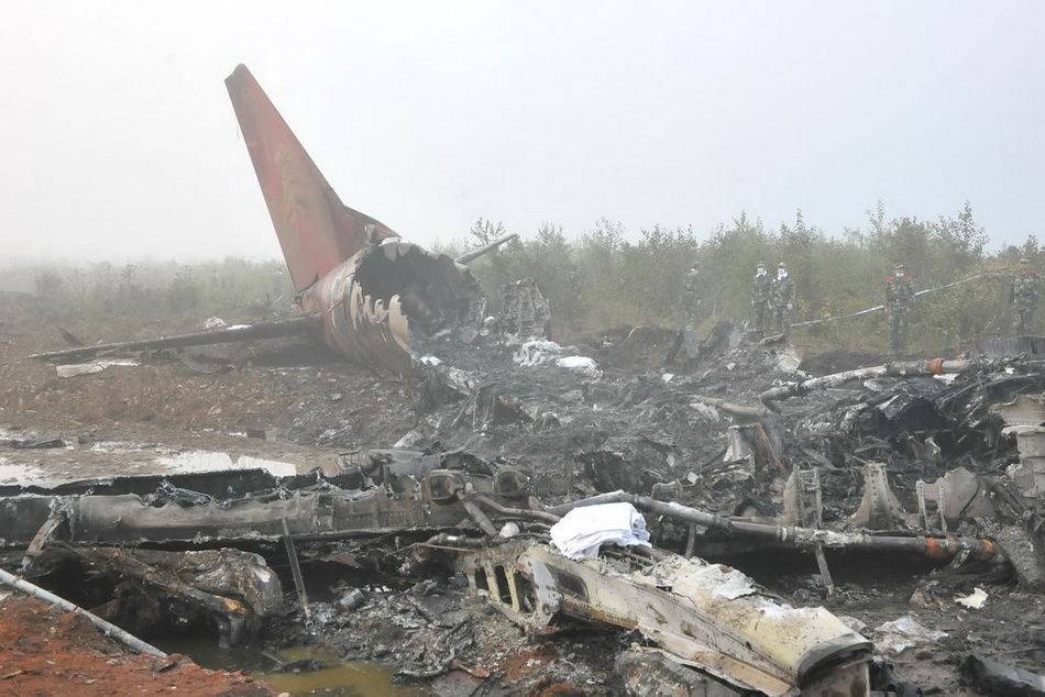 737飞机失事图片