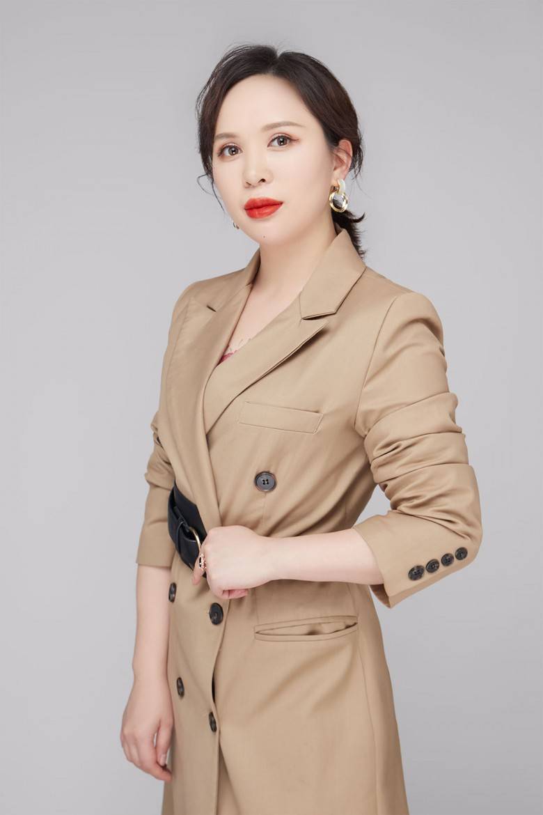 希洛缇榜样人物—大区总监_团队_业绩_爆破