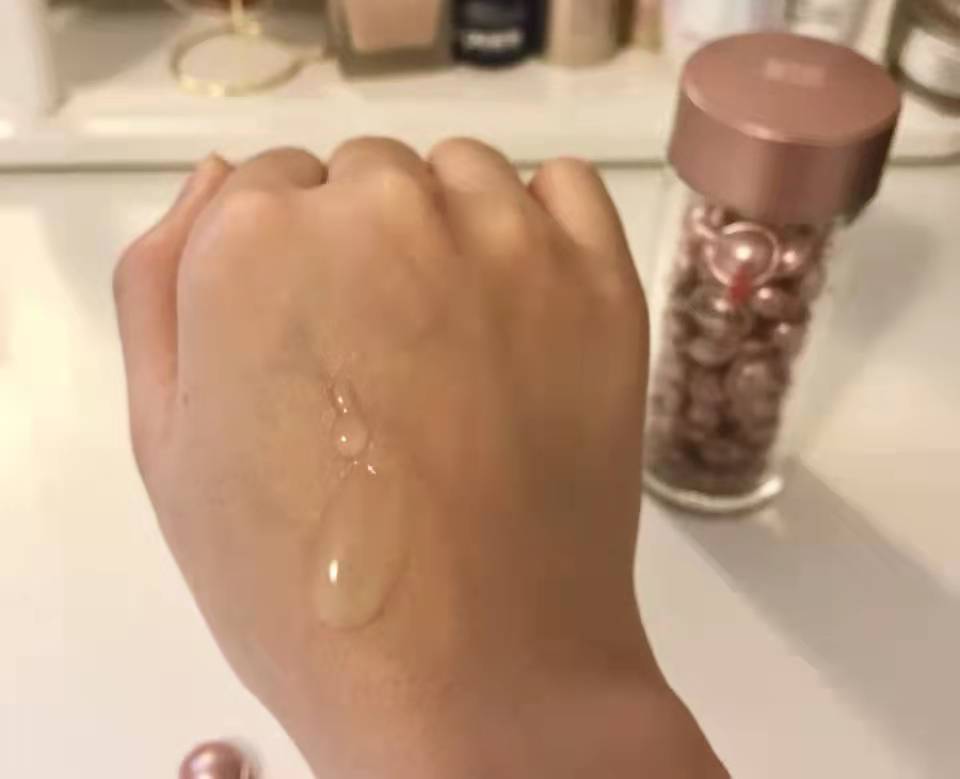 功效公认好用的5款大牌抗老精华，虽很贵但效果确实好，值得推荐