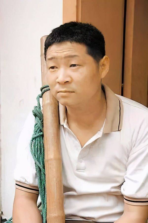 原创三德子放着明星不愿当领着娇妻去开荒