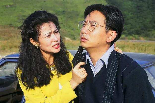 亚视前当家花旦久违复出,曾是"最美梅超风",大女儿选港姐落败_麦翠娴