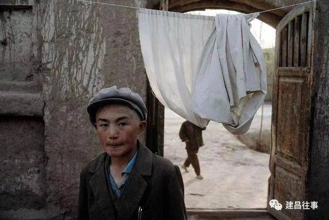 1985年中国农村生活老照片