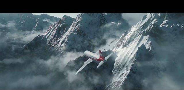 电影《中国机长》:生死间用36个精准操作,拯救128条生命_刘传建_飞机