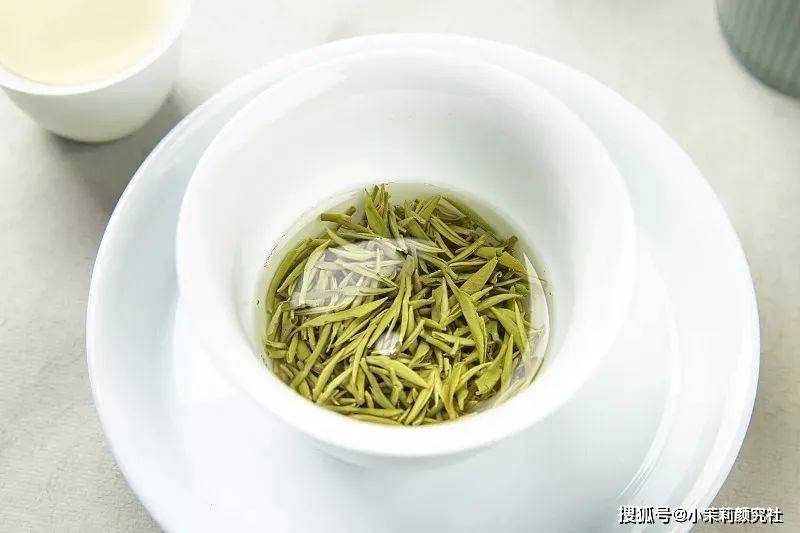 血管黑眼圈女孩的绝地反击!关于黑眼圈的真相你应该知道~