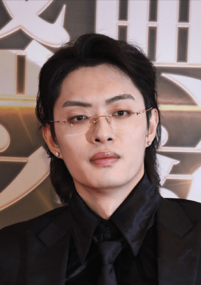陈豪凸嘴的男明星：木子洋古装辣眼睛，陈豪像大嘴猴，胡一天生图冲击！！