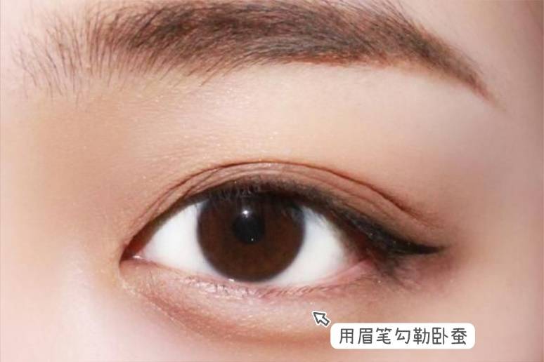 姐妹春日樱花日系仙女粉嫩眼妆