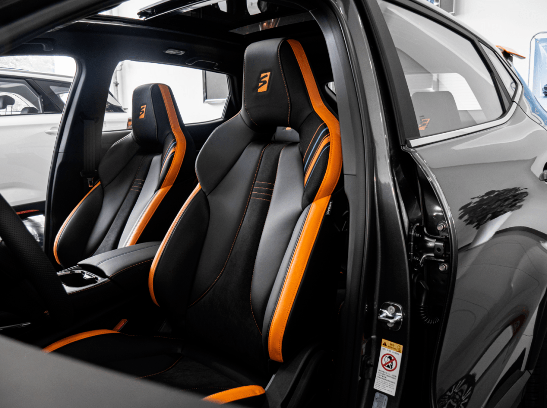 年轻人|为何欧尚X5运动版深受年轻人喜爱？除了硬实力，还有情怀？