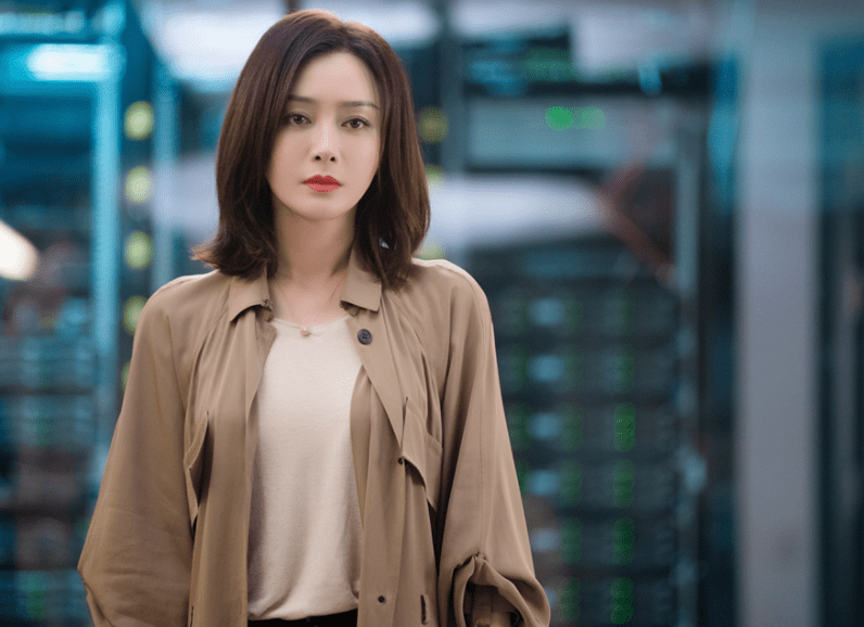 为情郎两次破产因子宫论被全民炮轰秦岚的清醒让人服气