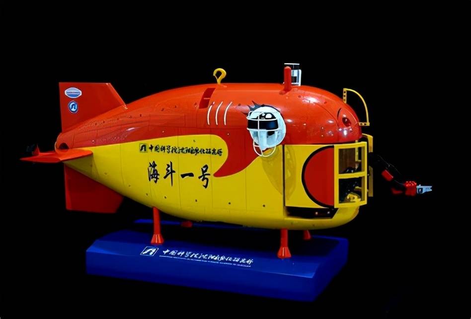 潜水器_下潜_生物