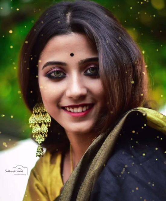 生活照曝光,黑脸,香肩,眼中没了光_sanyal_riya_照片