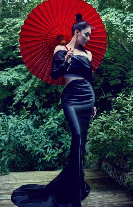 身材 辣妈张馨予大秀美腿,再也不是曾经的“毯星”