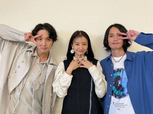 新假面骑士的骑士飞踢公开,渡部秀回自己老家宣传电影_秋田_场景_硬币