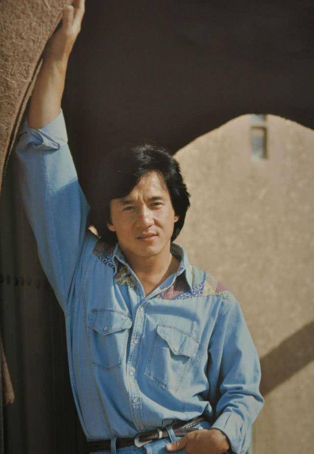 20岁的周润发,20岁的刘德华,20岁的成龙,谁才是你心中的男神?