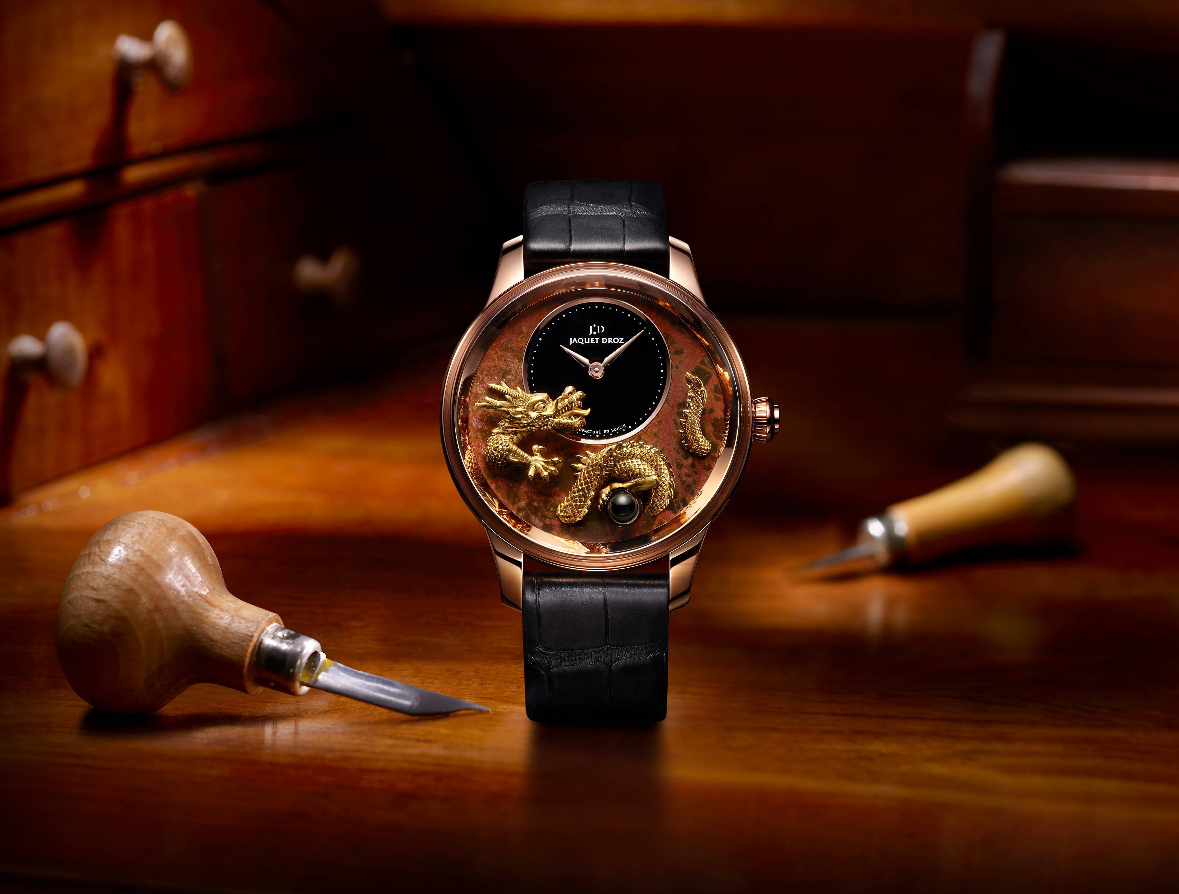 卧虎藏龙在腕间 雅克德罗龙虎元素时计彰显不凡格调_中国_老虎_祥龙