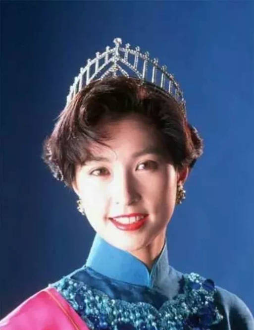 缺陷方脸、皮肤黑、有兔牙…缺陷多又如何？TVB女星一笑遮百丑！