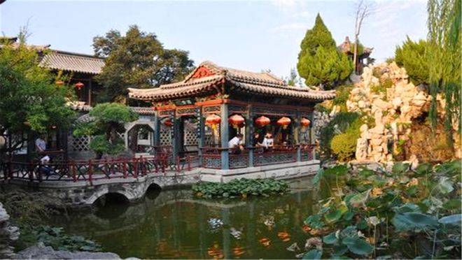 山东潍坊有个私家园林，风光堪比江南名园，被称为“鲁东明珠”