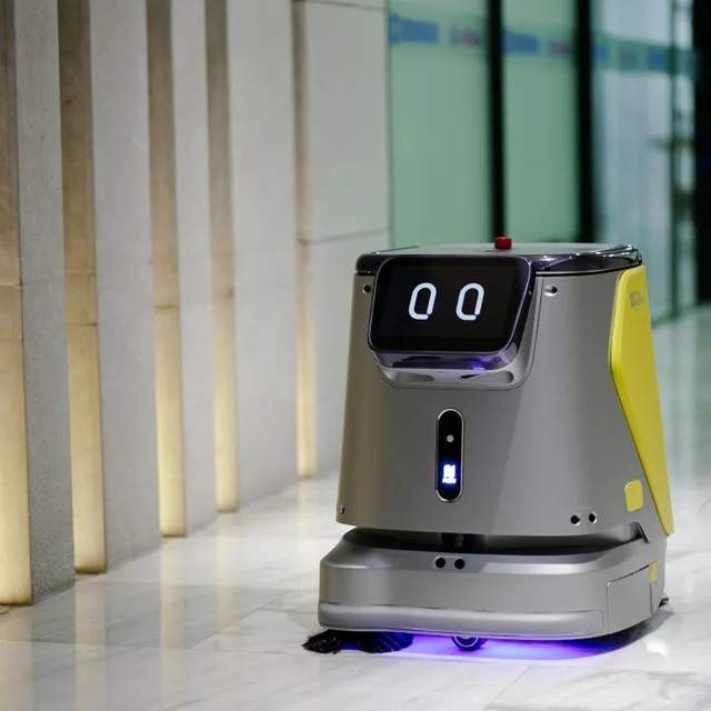 普渡科技用科技硬件和数字化推动行业发展_服务_地面_机器人