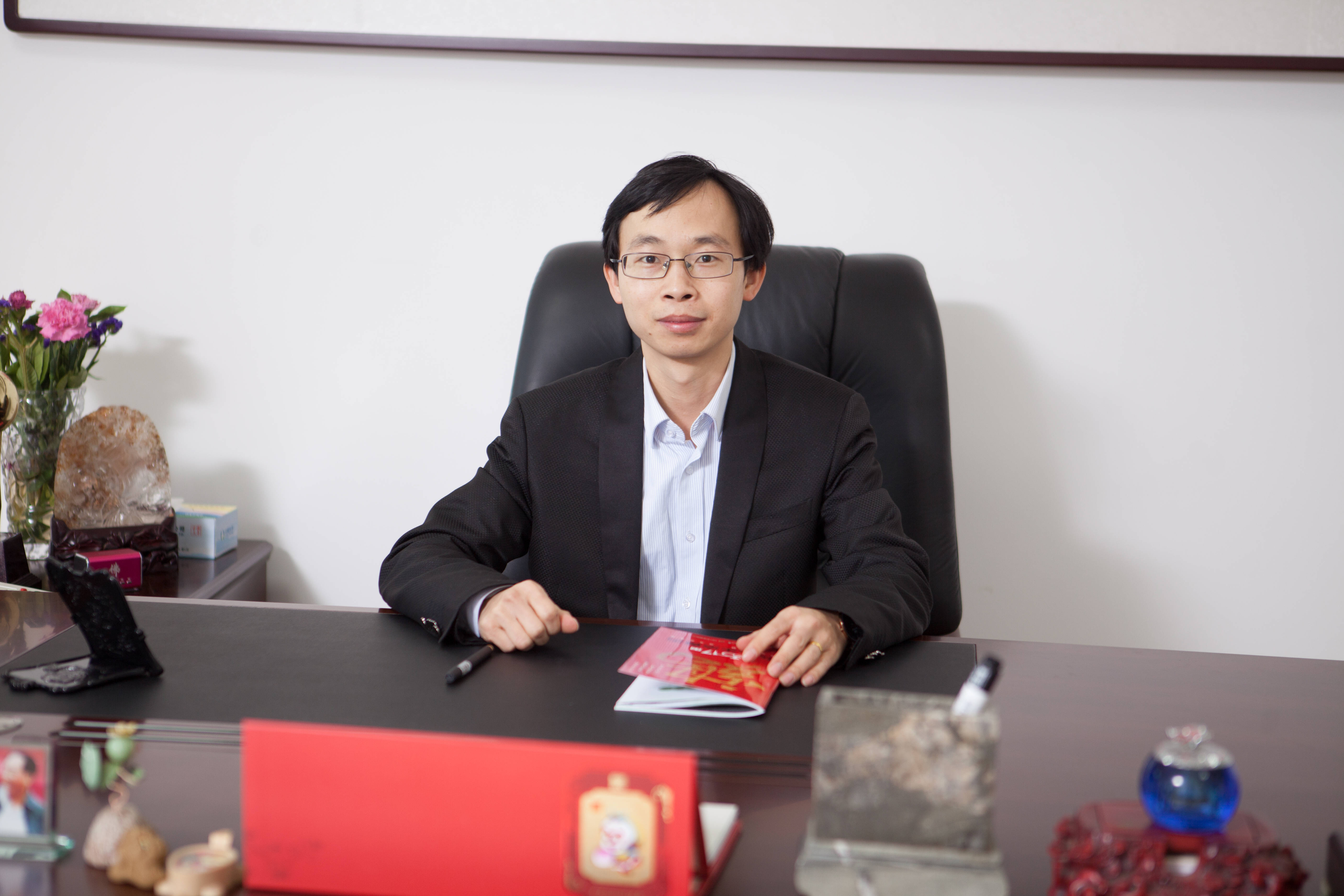 中国太平烟台中心支公司区域经理钟久法——因为热爱,所以热卖