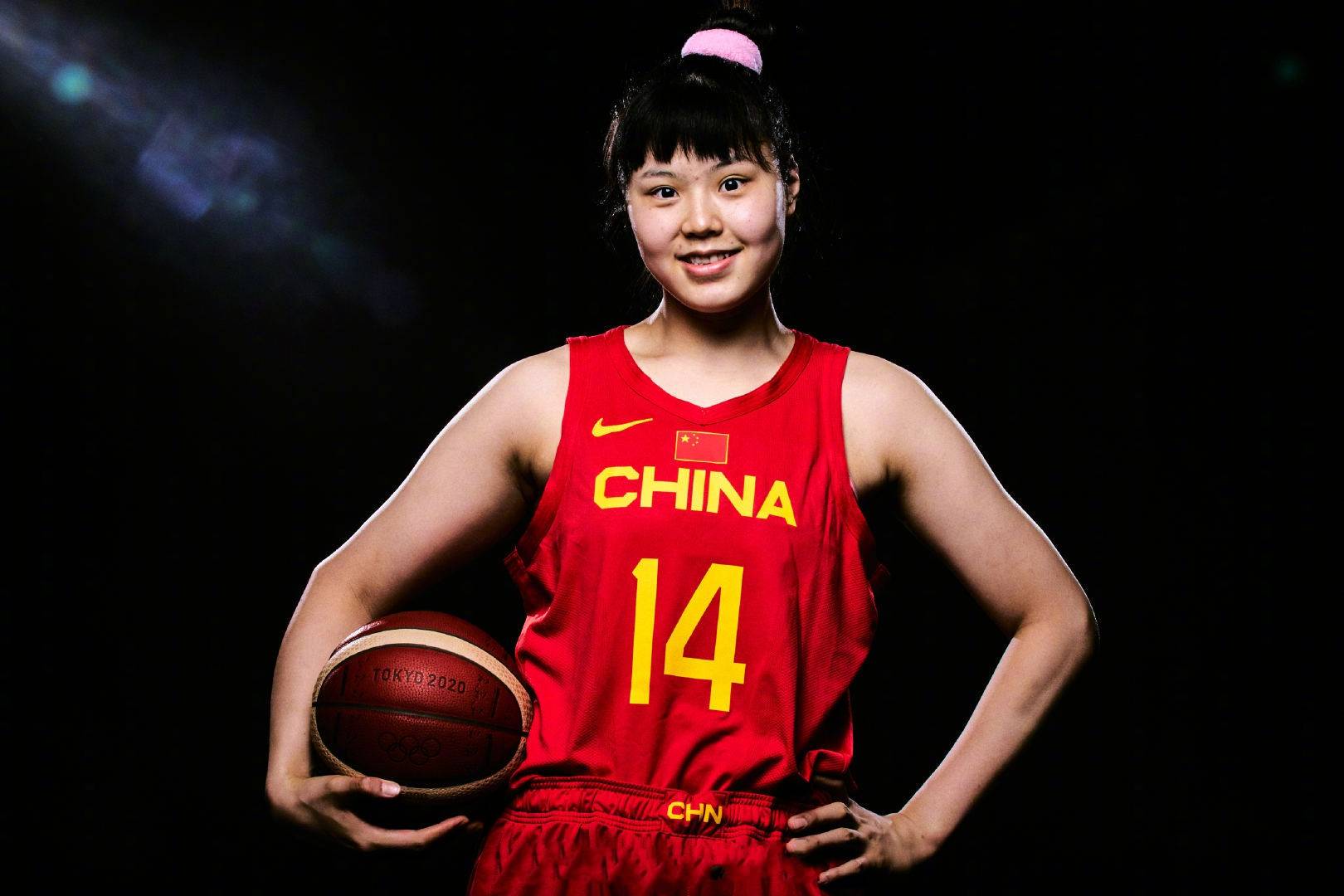 李月汝签约wnba芝加哥天空队!_中国女篮_wcba_亚洲杯