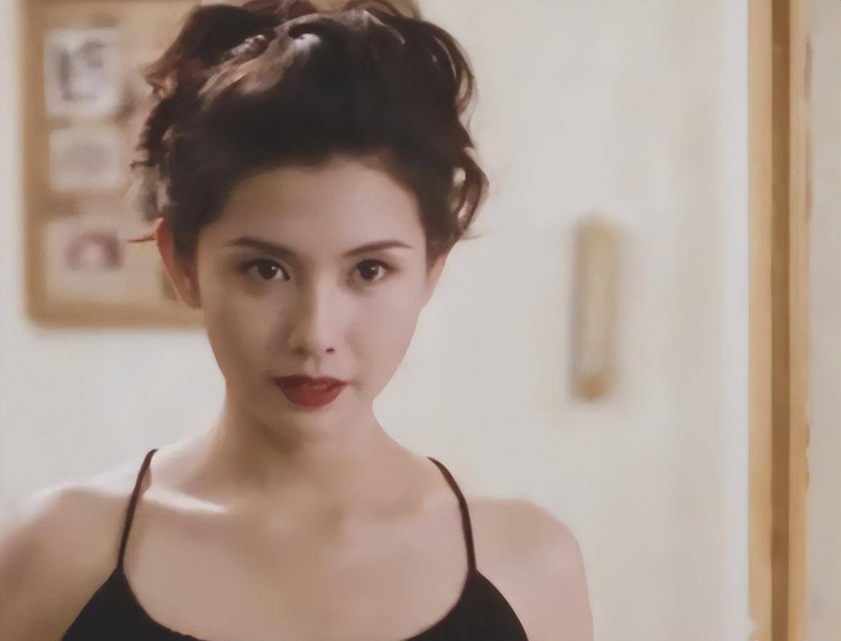 6位一脱成名的风月女港星风情万种的背后命运不尽相同