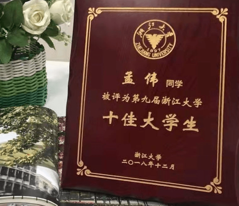 博士8年未毕业送外卖给孩子治病，为何8年还没毕业？令人唏嘘！