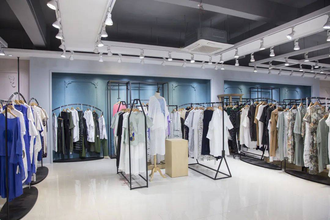 线下服装店未来的发展趋势如何该怎么做才能赚到钱