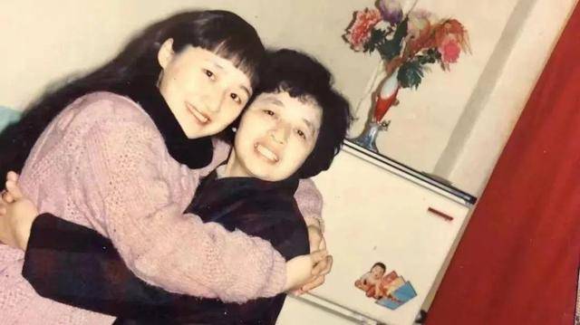 80岁成为作家,网红奶奶杨本芬新书《我本芬芳》深圳首发