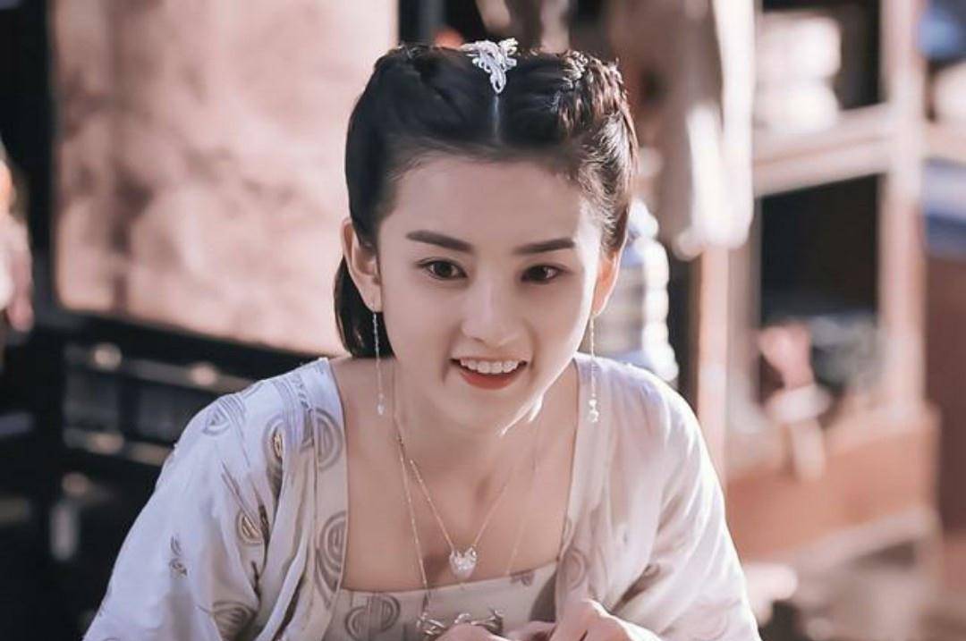 宋祖儿称刘昊然眼睛小脑袋大，这真的不是在黑自己？