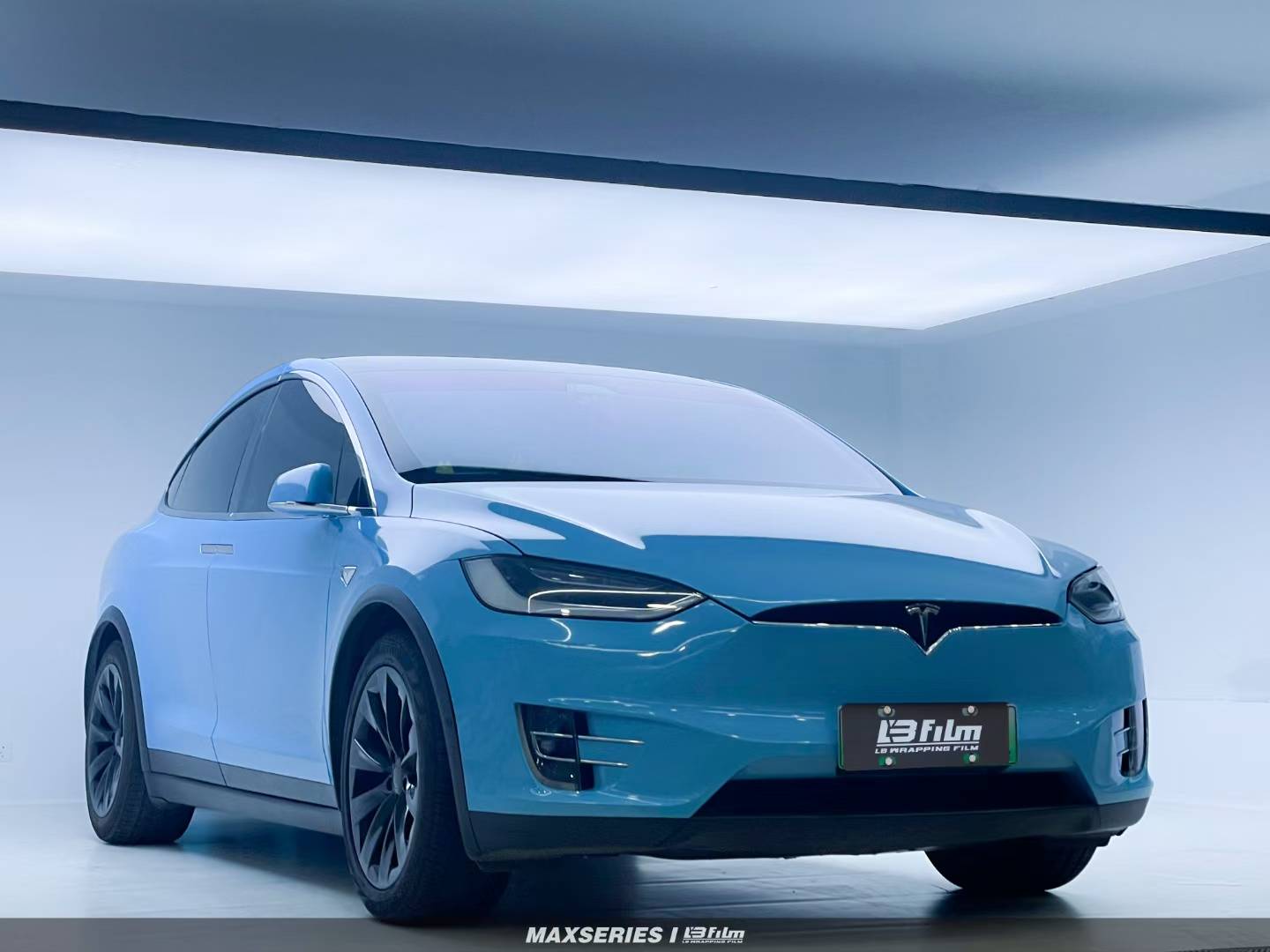 这颜值不俗,特斯拉-modelx超亮北卡蓝改色膜 lbfilm_搜狐汽车_搜狐网
