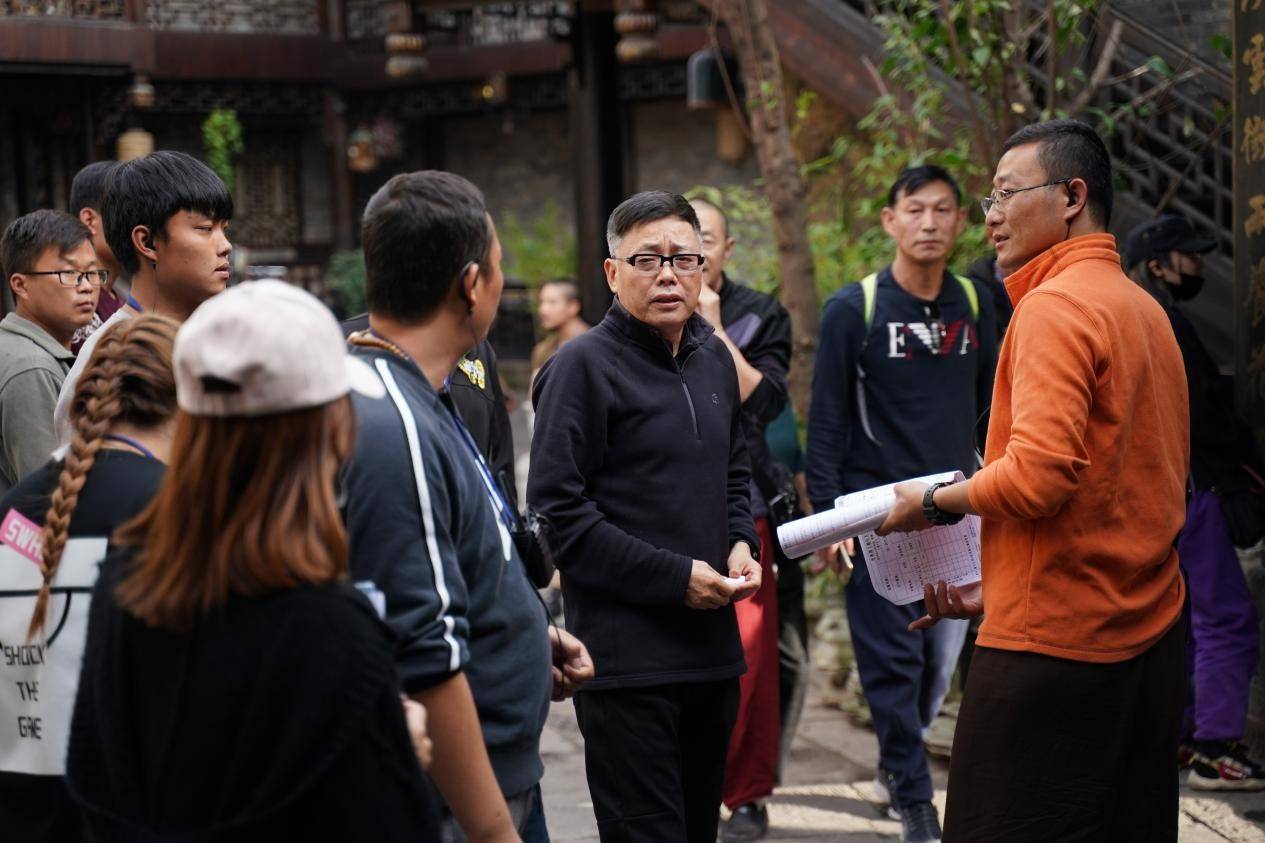 一方水土一方人,用洪江人演洪江人正是来源于导演路奇的决定.