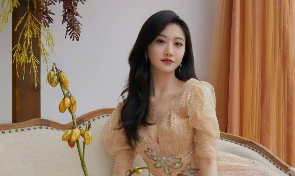 原创细数这3位女星个个都是人间富贵花张莉更是身价上亿
