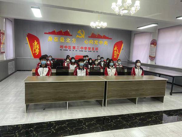 呼中大队深入学乐鱼全站app下载校开展消防安全知识宣传