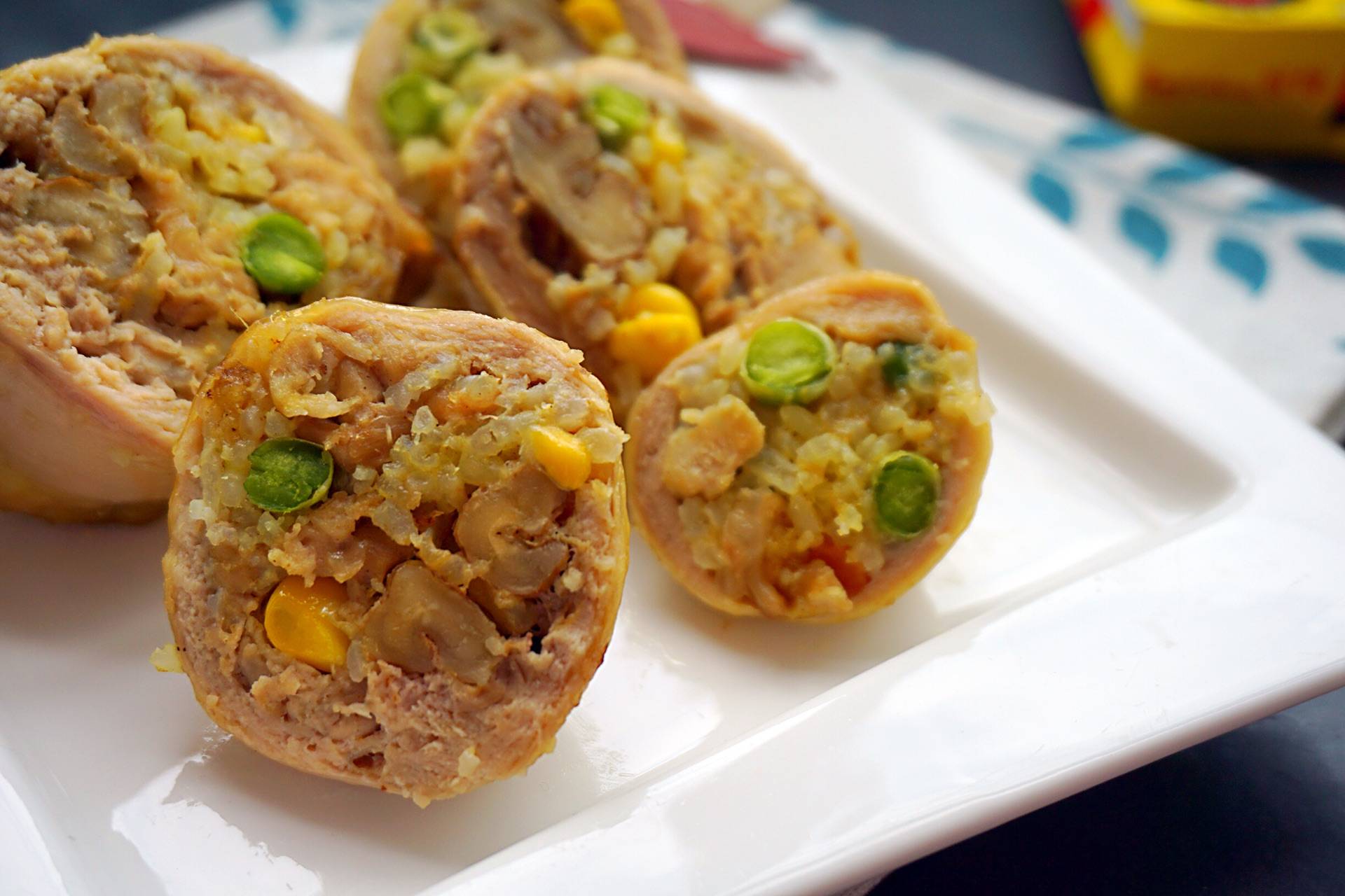 原创有米有肉还有蔬菜的鸡腿包饭好吃简单吃一口你也会爱上