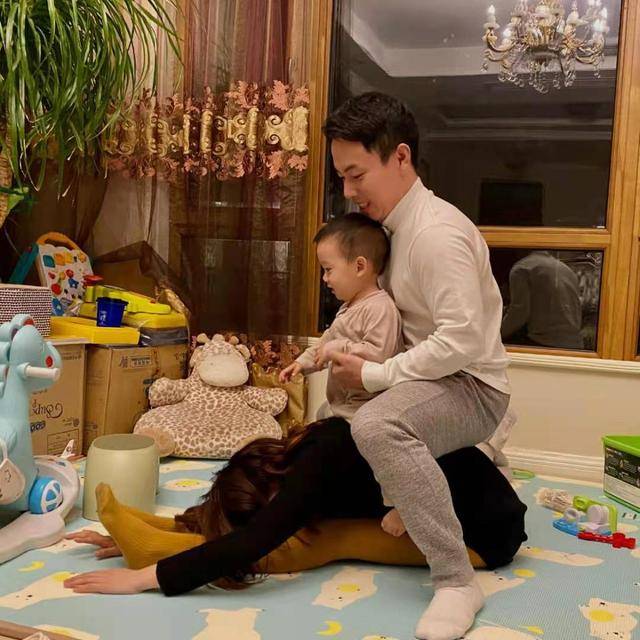 邹凯_周捷_网友