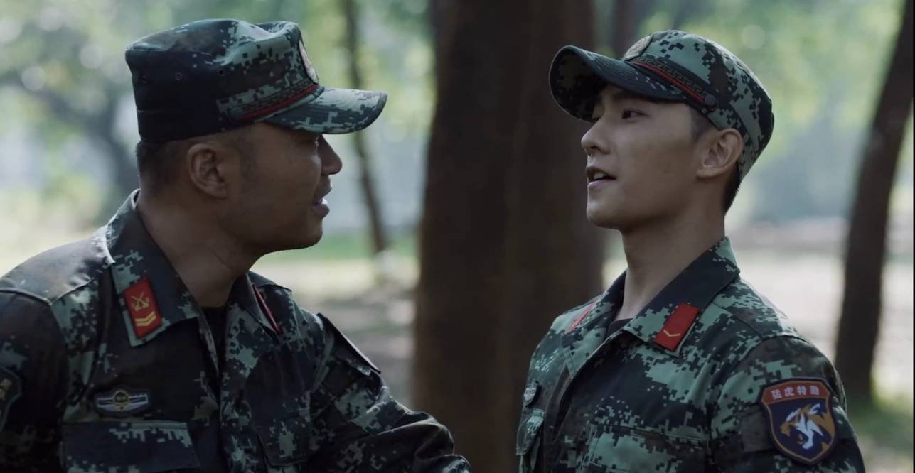 他在炊事班遇到了第一位也是最好的老师,——班长范,在我看来,实际上