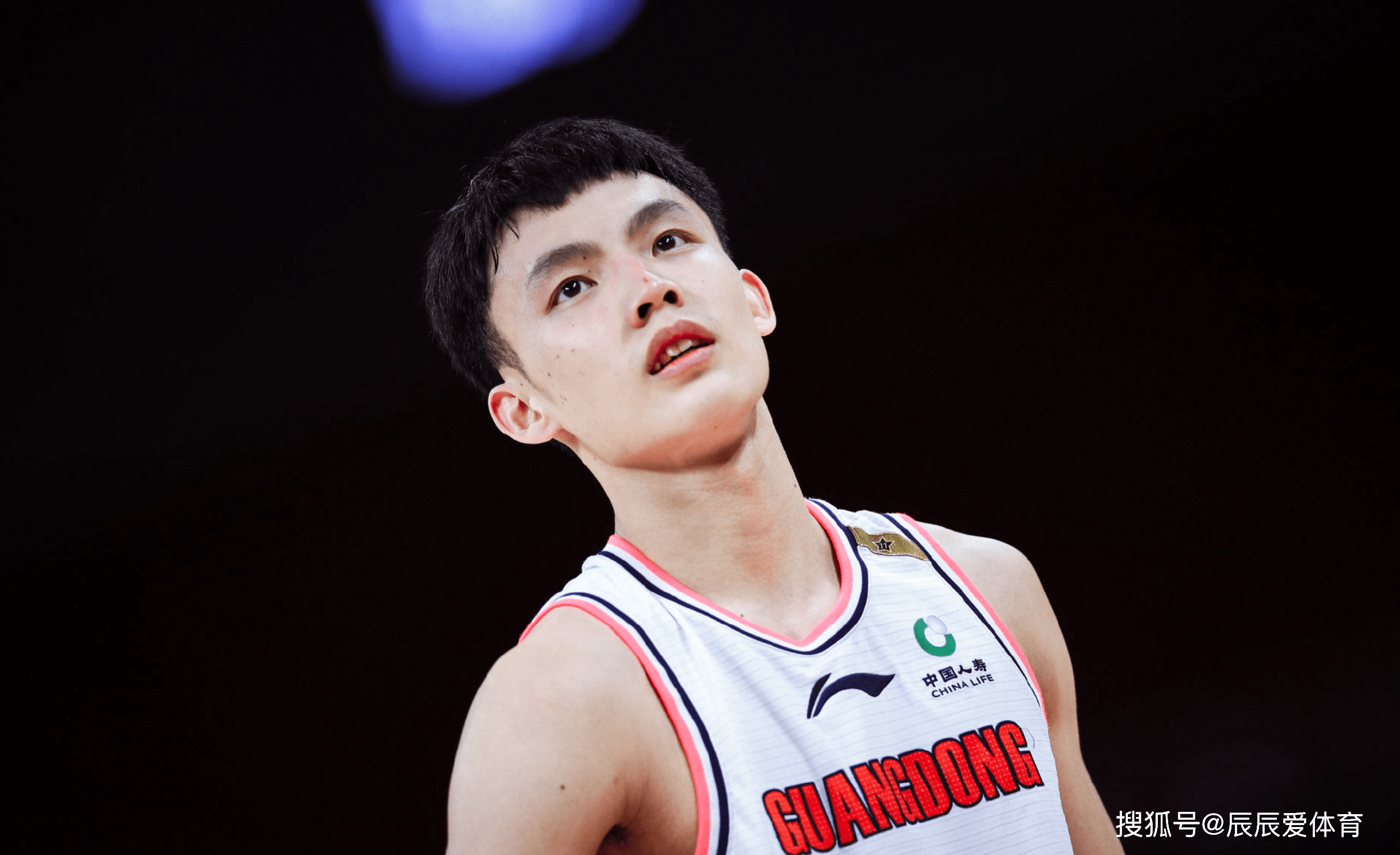 四强赛广东力克浙江,杜锋无奈亮出秘密武器,喷他的人以后请闭嘴_徐杰