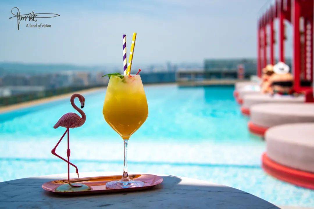 杭州最高的“马尔代夫”在钱塘江畔，是个海拔154米的无边泳池