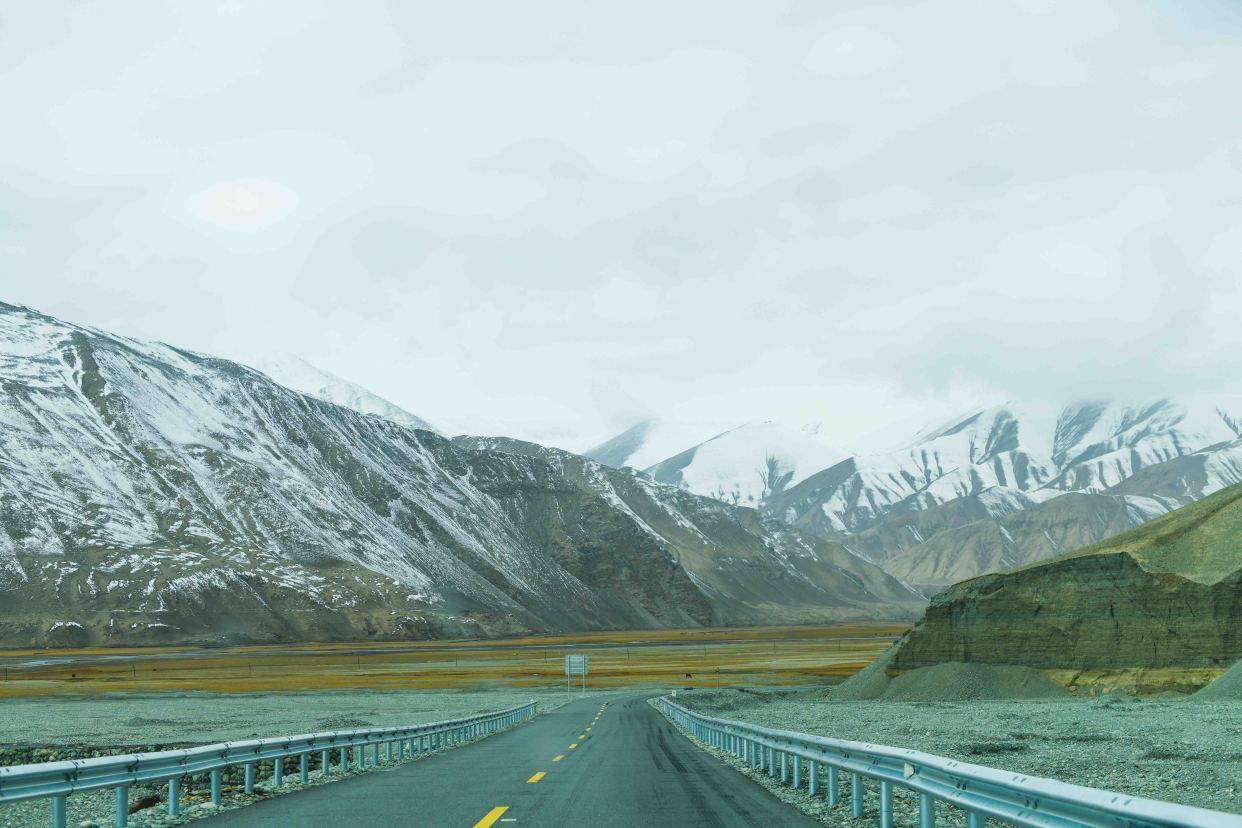 新疆的纯净世界，梦幻白沙湖，帕米尔高原的蓝眼泪！
