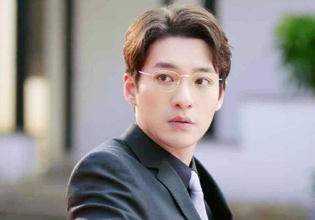 看了《两面派》才知道,周时韫的大哥比他还会撩_周正宪_林尽染_因为