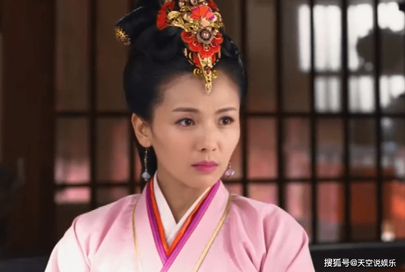 芈月传秦王病重后身为王后的芈姝到底做了什么让嫔妃们都不服她