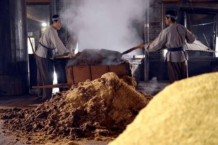 这种制曲方式一般就是像汾酒这样的清香型白酒所使用的,制曲时的最高