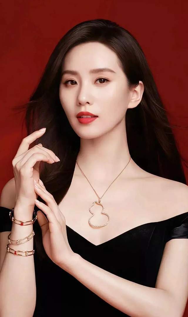 美女明星刘诗诗高清写真美图姿色天然芳华绝代