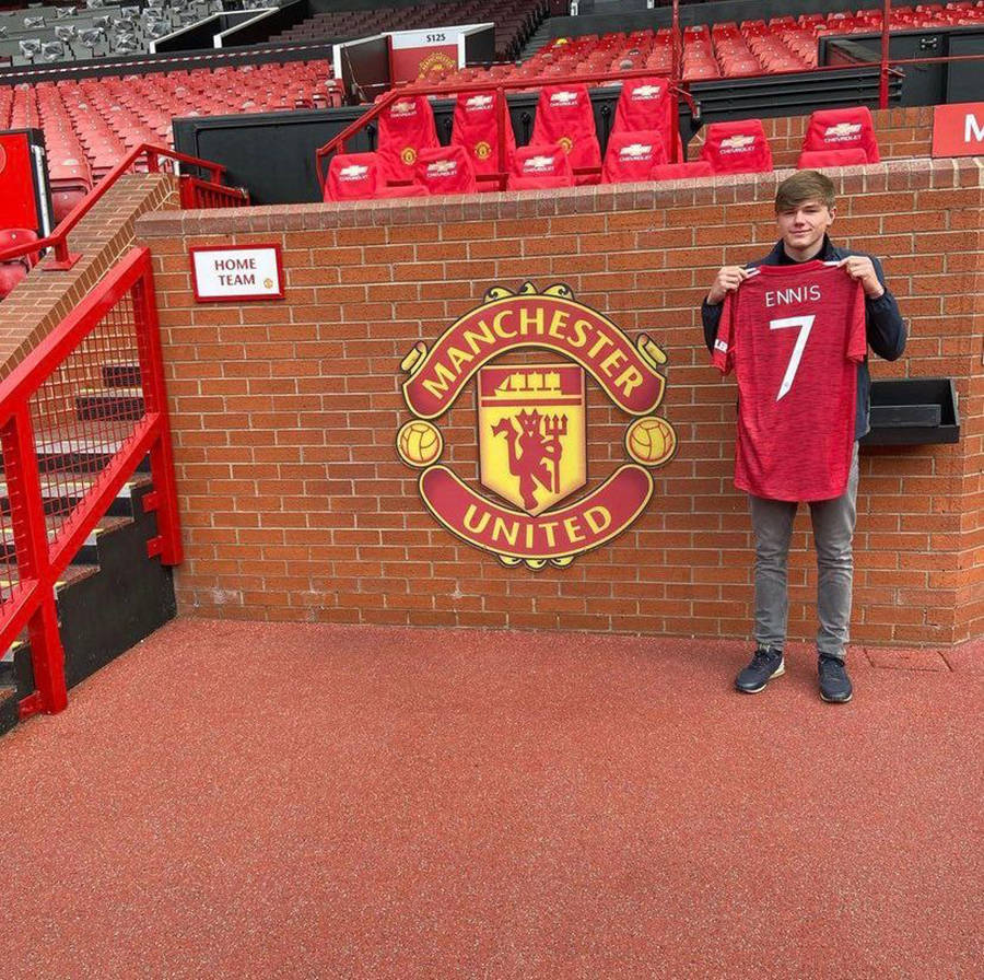 如果红魔一队能像曼城,利物浦那样多线作战冲击冠军,肯定不会有如此多