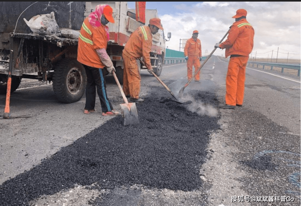 如果某段沥青道路出现推移拥包,波浪翻浆,沉陷断裂等病害时,无需大改