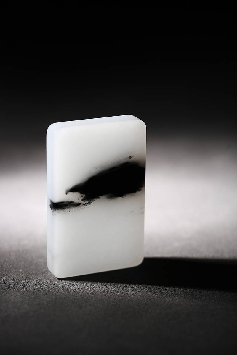 玉雕琢魂丨水墨丹青新疆和田青花籽料墨趣生动气韵无穷