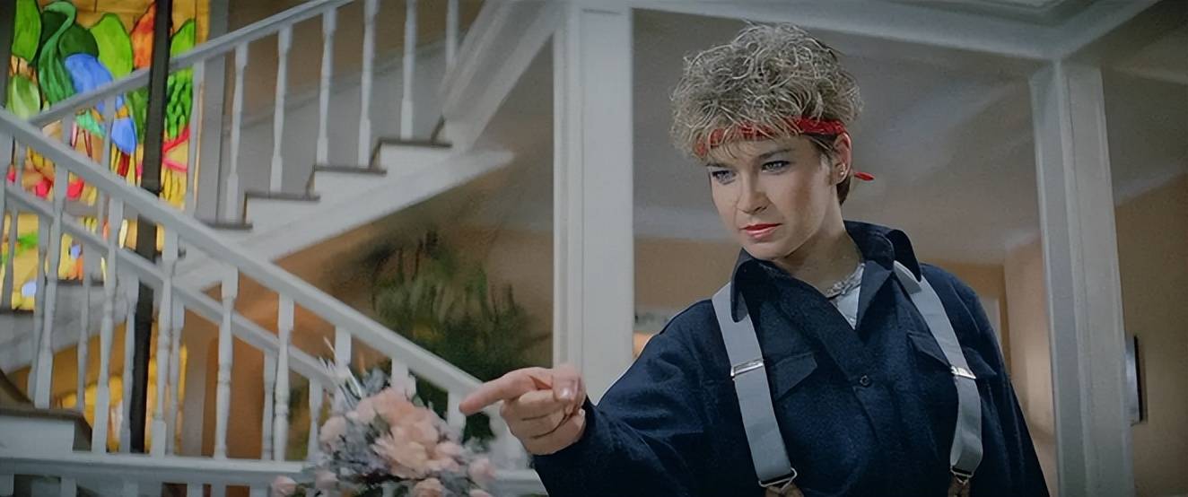 此后罗芙洛便以这个打女的形象参演了《魔翡翠》,《富贵列车》,《执法