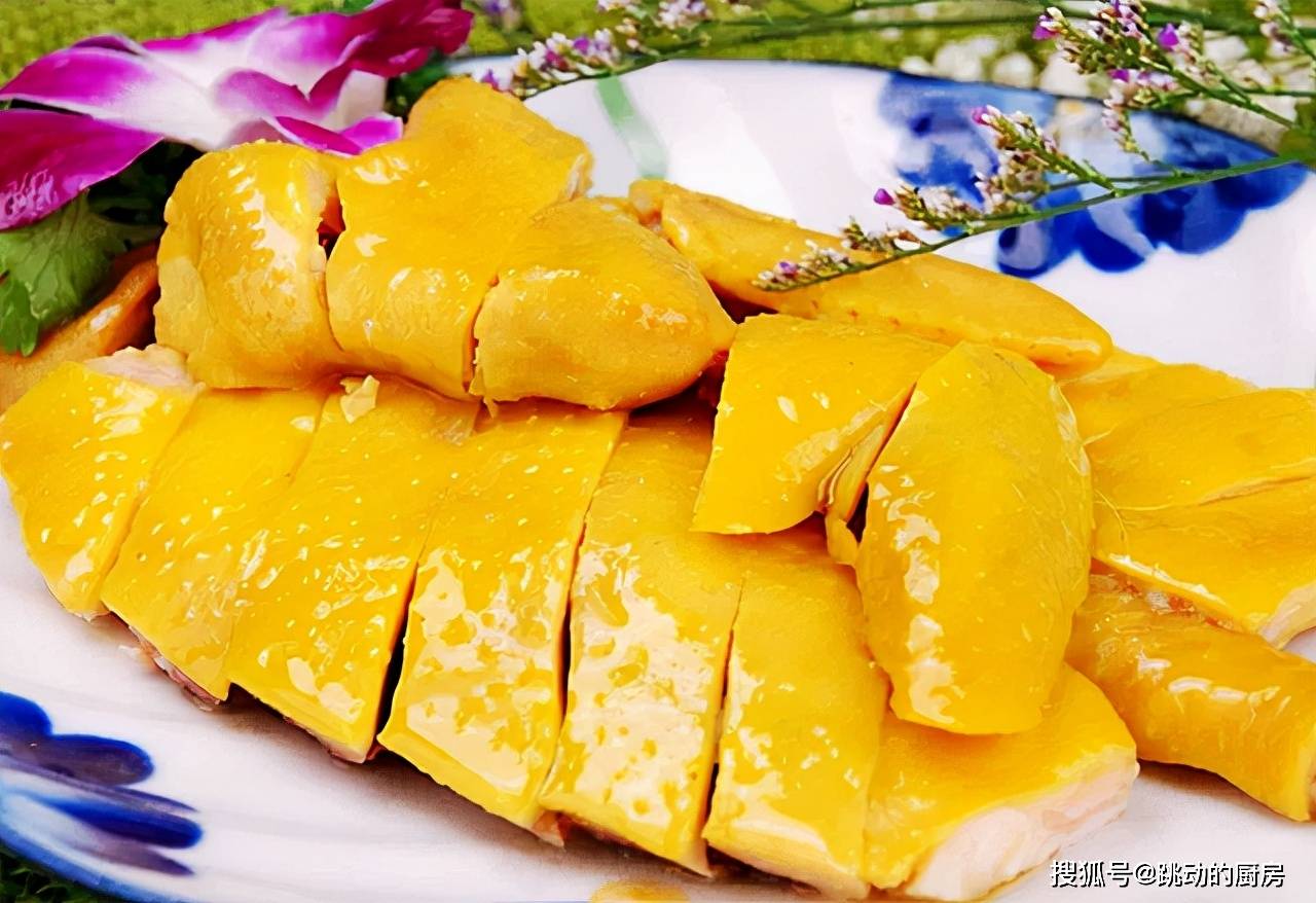 海南菜又叫琼菜,是中国八大菜系之外颇具自身风味的地方菜系之一.