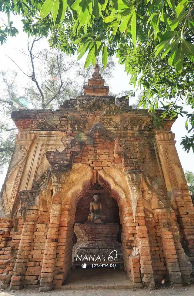 缅甸因瓦古城漫游，特色的露天大佛，令人感叹